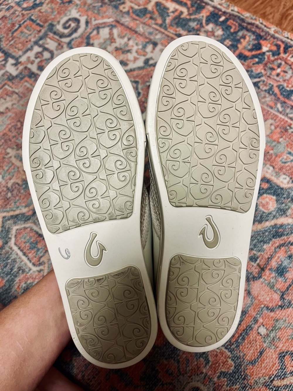 OluKai Women's Pehuea slip-on sneakers - Picture 7 of 9